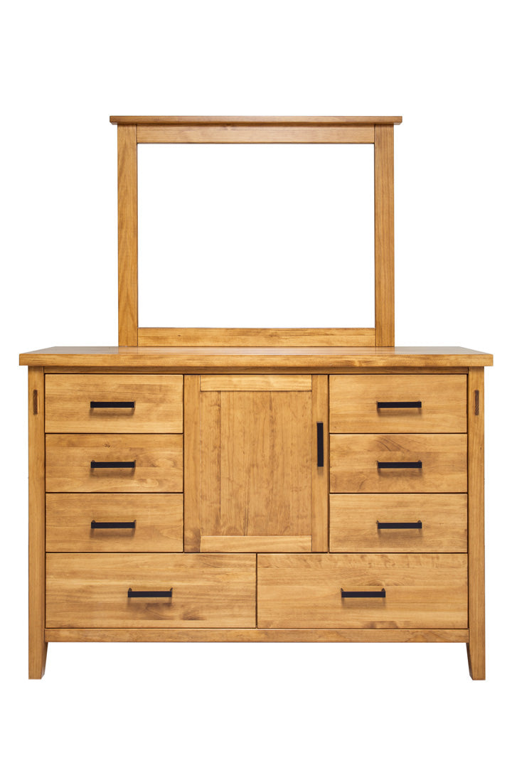 Mako Hudson 8-Drawer Dresser